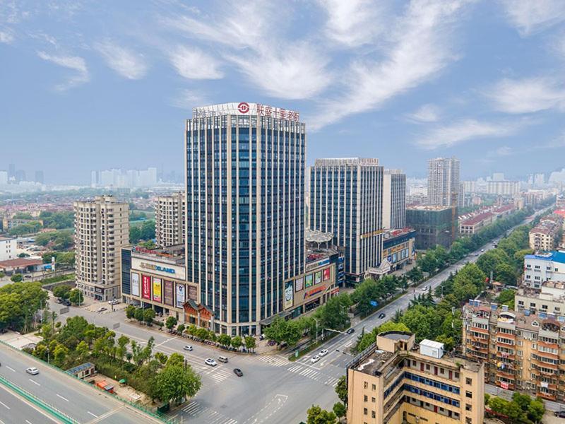 Vienna International Hotel Jiujiang Shili Street Eksteriør bilde